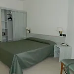 Hotel Inn ホテル 4*