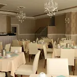 Hotel Inn ホテル タオルミーナ