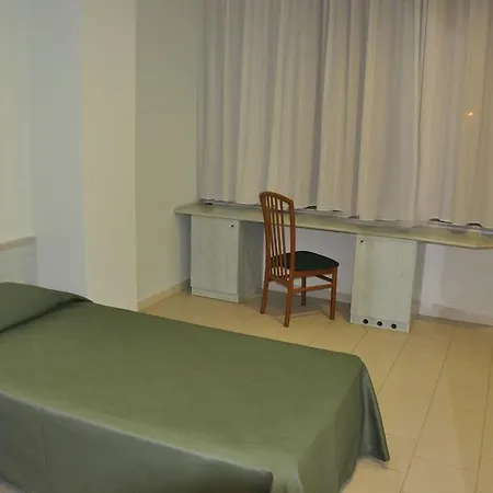 Hotel Inn 지아르디니낙소스