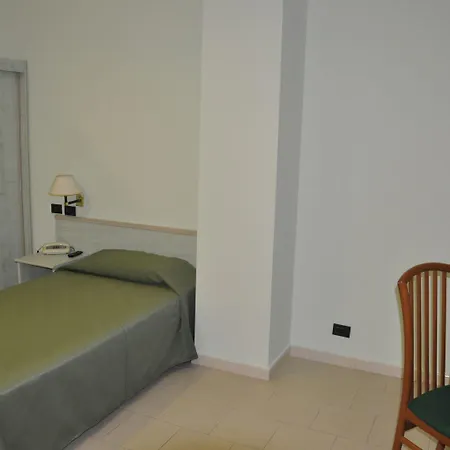 Hotel Inn Ξενοδοχείο 4*