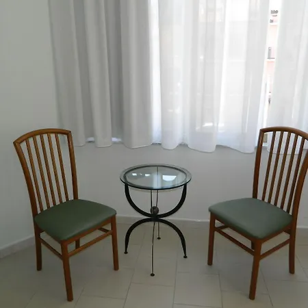 Ξενοδοχείο Hotel Inn 4*