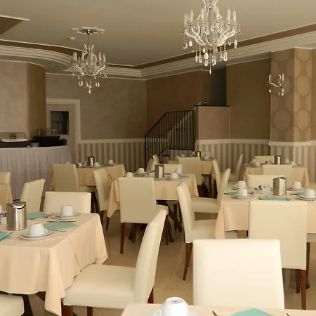 Hotel Inn Szálloda Giardini Naxos